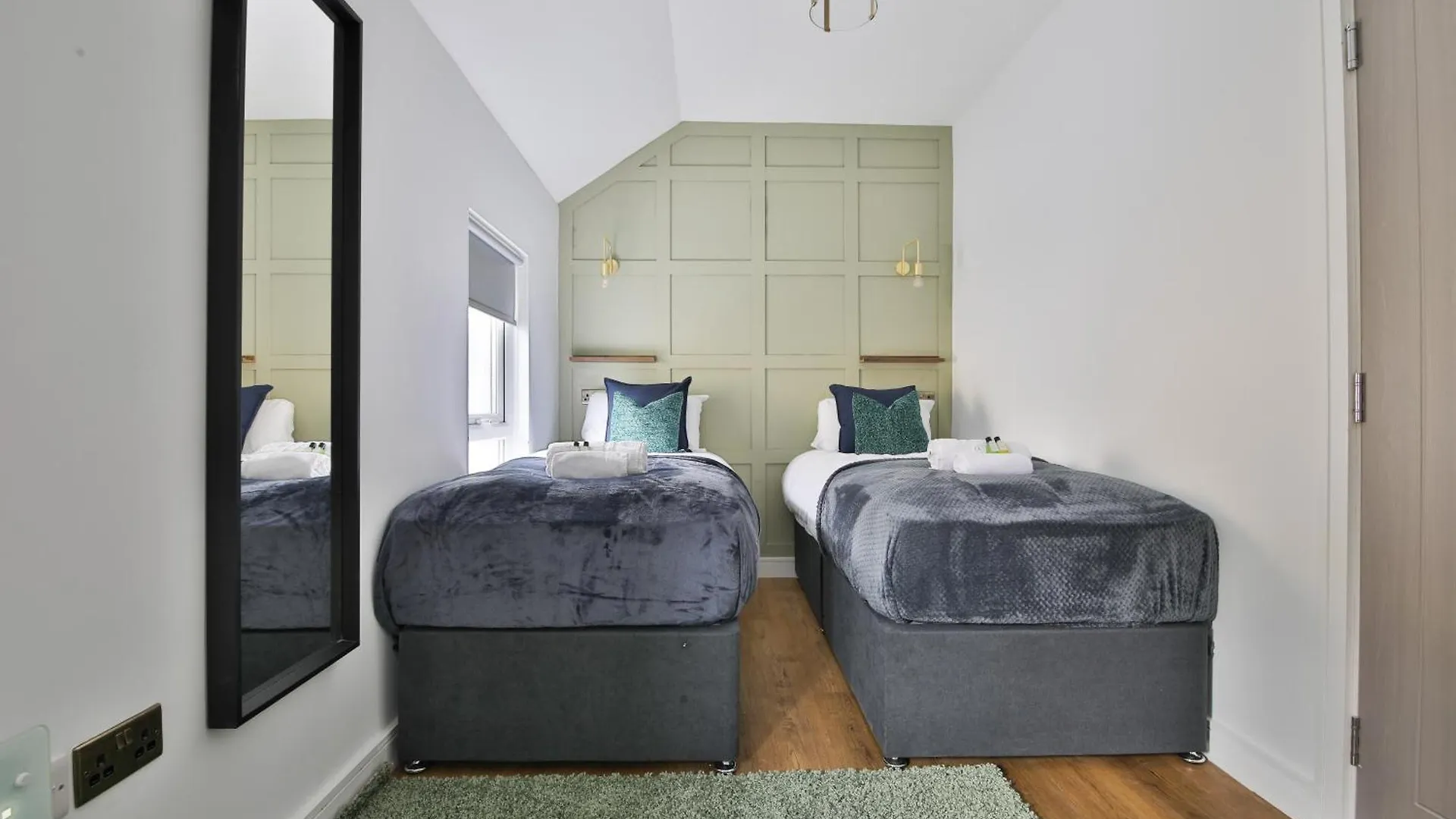 Apartment Ferienwohnung Modern & Elegant 1 Bed Flat Near Heath Hospital Cardiff Großbritannien