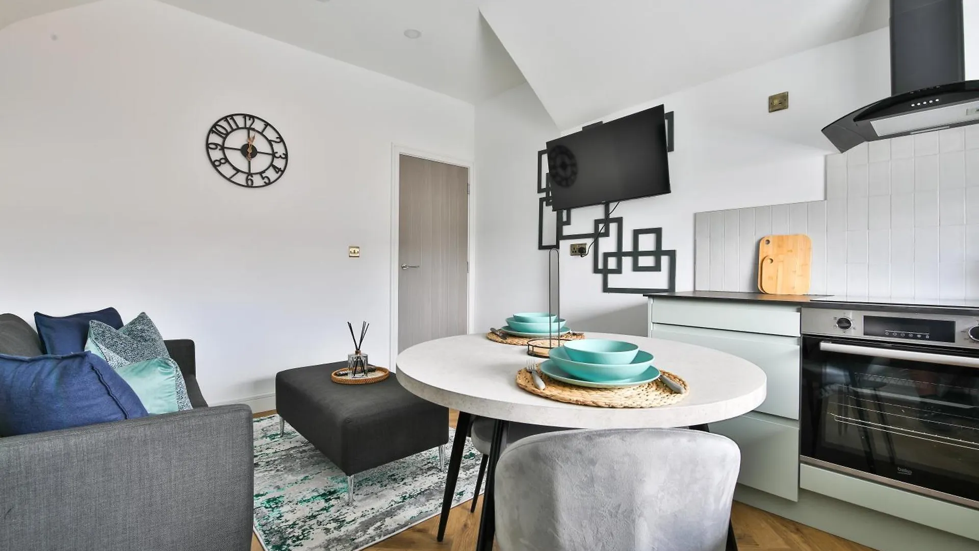 Apartment Ferienwohnung Modern & Elegant 1 Bed Flat Near Heath Hospital Cardiff